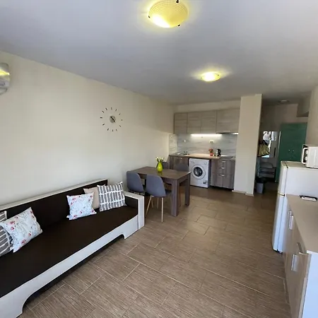 Rich-3 Sp Apartmanhotel