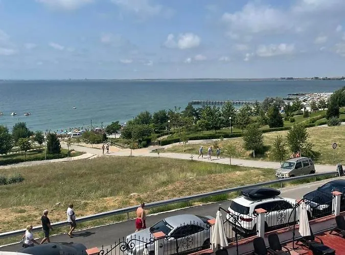 Rich-3 Sp Apartahotel