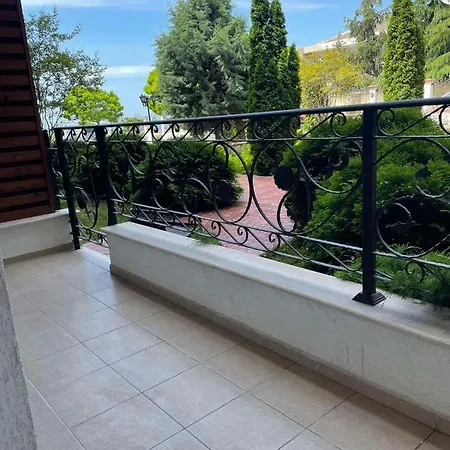 Apartmanhotel Rich-3 Sp